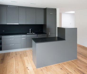 Moderne 3.5-Zimmer-Wohnung im 4. Obergeschoss mit grosszügigem Balkon - Photo 3
