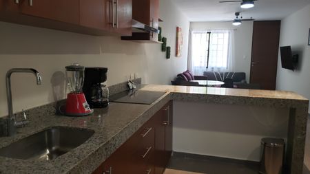 Apartment by The Harbor Mall with Solar - Foto 5
