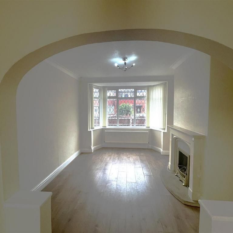 3 bedroom semi-detached house to rent - Photo 1
