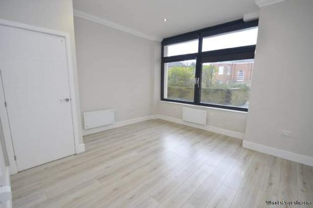 2 bedroom property to rent in Norwich - Photo 1