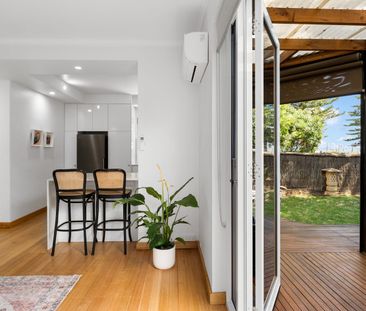 Seaside Retreat - Furnished - Photo 3