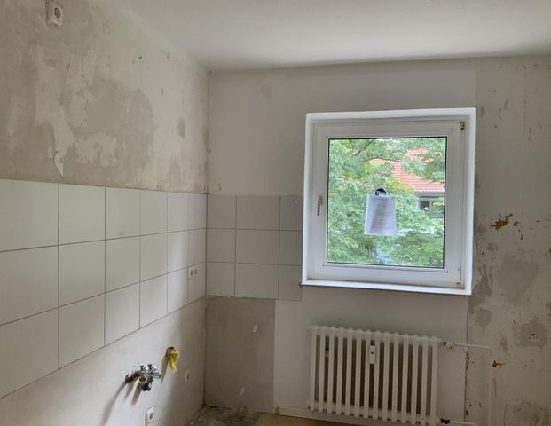 3-Zimmer-Wohnung in Kamen Methler mit Balkon und Fenster im Bad - Photo 1