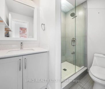 Condo Townhouse For Lease | W9256696 - Photo 1