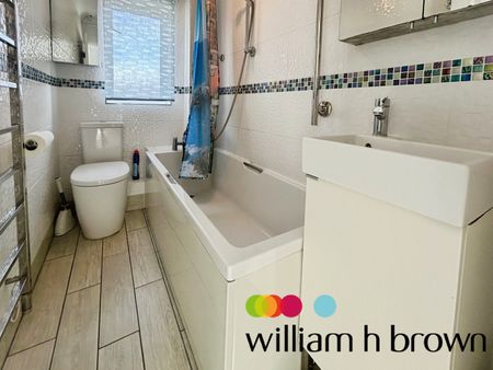 High Street, Colchester, West Mersea - Photo 5