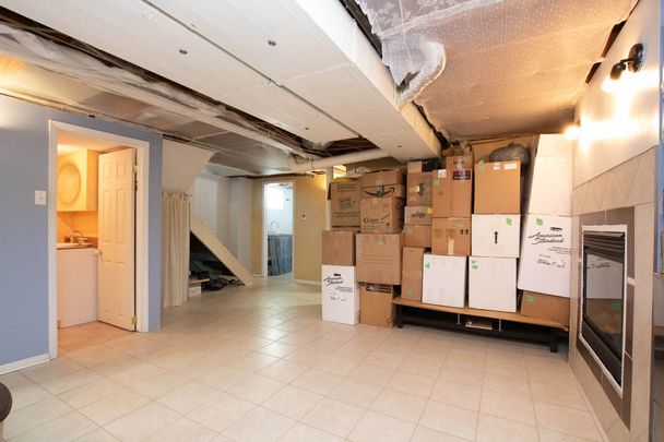 For Lease - 316 Ducharme Boulevard, Vanier and Kingsview Park, Ontario - Photo 1