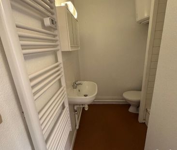 Location Appartement 1 pièce 18m² - Photo 2