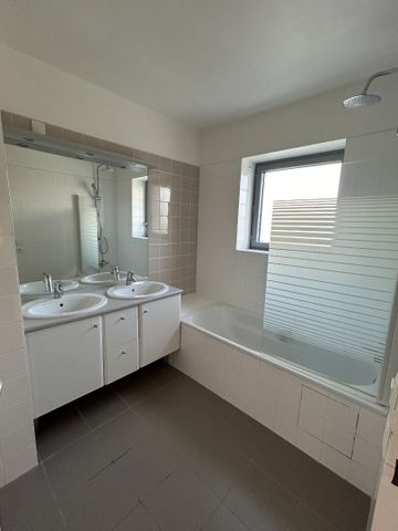 Location Maison 5 pièces 118m² - Photo 5