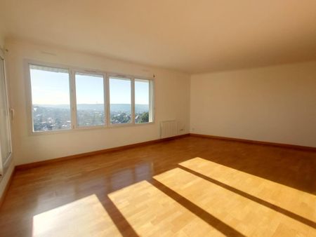 Location Appartement 3 pièces 85m² MONT ST AIGNAN 76130 - Photo 2