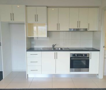 Sleek and stylish apartment - Photo 3