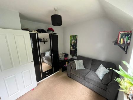 2 bedroom coach house to rent - Photo 5