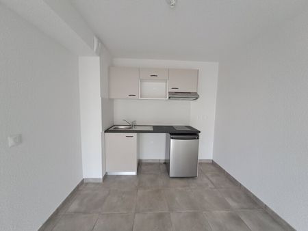 Location Appartement 2 pièces 46m² PERPIGNAN 66000 - Photo 2