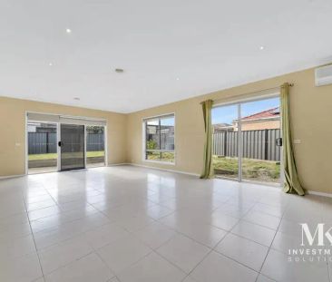 40 Kensley Circuit, Craigieburn VIC 3064 - Photo 5
