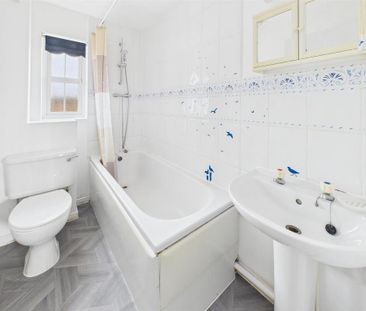 2 bedroom terraced house to rent - Photo 5