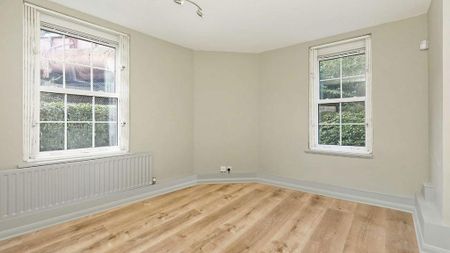 3 bedroom flat to rent - Photo 5