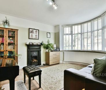 4 bedroom detached house to rent - Photo 4