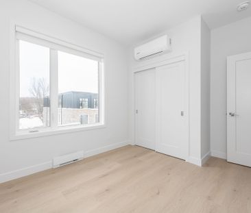 For Lease - 250 Shakespeare Street Unit# 3, Vanier and Kingsview Pa... - Photo 6