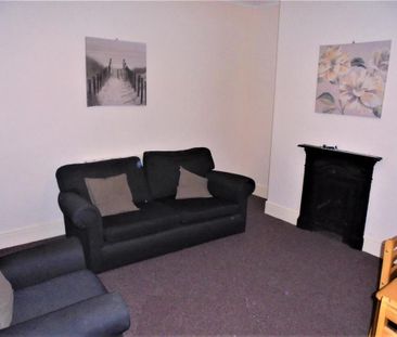 3 bedroom terraced house to rent - Photo 6