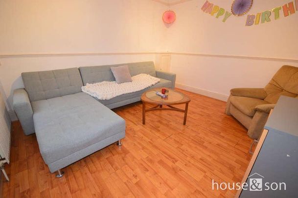 Osborne Road, Winton, BH9 - Photo 1