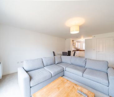 Daffodil Gardens, NG12 - Photo 2