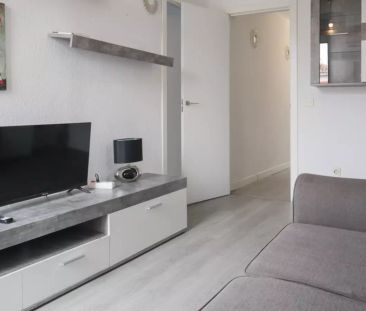 2-bed apartment with terrace in Madrid center for rent - Foto 6
