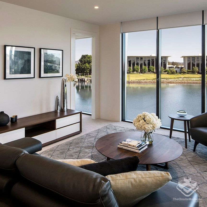 Luxury Waterfront Living at Royal Pines Marina - Photo 1