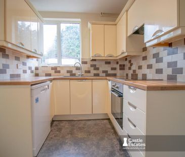 3 bedroom detached house to rent - Photo 2