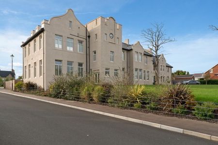 Apartment 1 35 College Green, College Avenue, BT20, Bangor - Photo 2