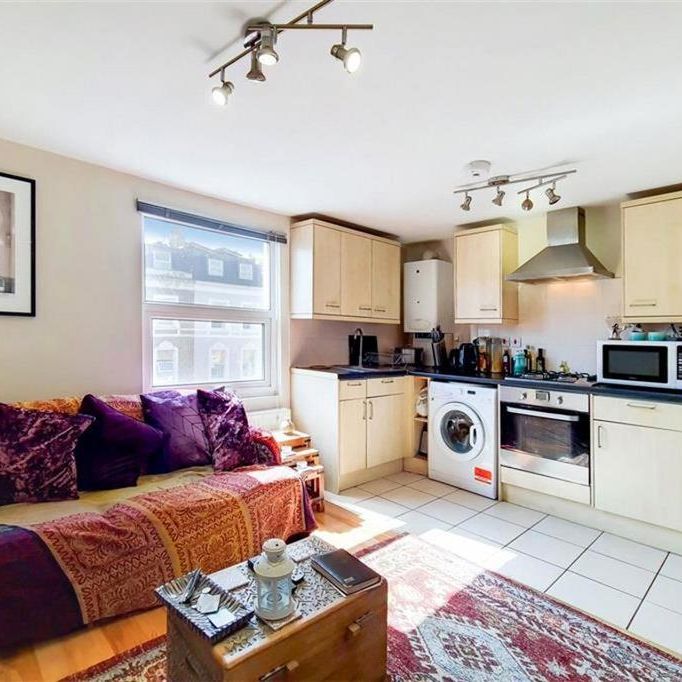 1 bedroom flat to rent - Photo 1