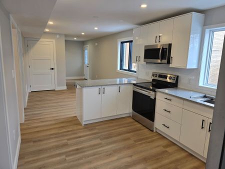 For Lease - 241 Darling Street Unit# 1, Brantford, Ontario - Photo 5