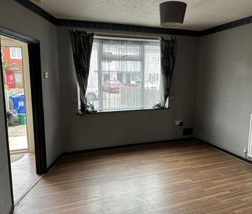 3 bed Terraced in Nethan Drive , Aveley, RM15 4RH - Photo 1