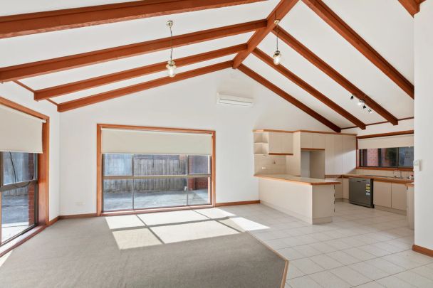 Spacious Family Living in a Leafy Ormond Pocket - Photo 1