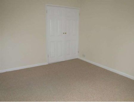 Elmes Drive, Southampton, SO15 - Photo 2