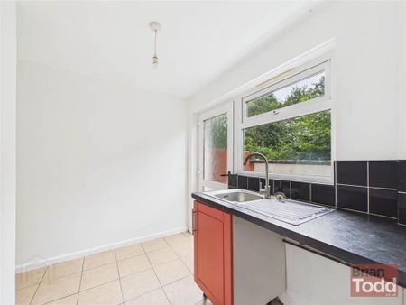 Fairway, Larne, BT40 2BB - Photo 3