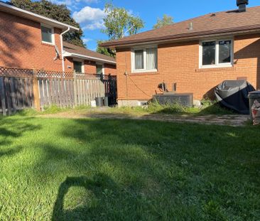 For Lease - 640 Netherton Crescent Unit# Upper, Mississauga, Ontario - Photo 2