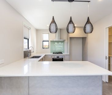 Modern 3-bedroom family home in great location! - Photo 2