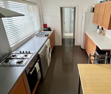 4 Bed Terraced House, Acomb Street, M14 - Photo 4