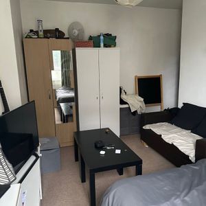 Room in a Shared House, Ivinghoe House, N7 - Photo 2