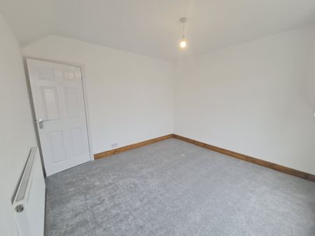 Two Bedroom first floor Flat - Photo 4