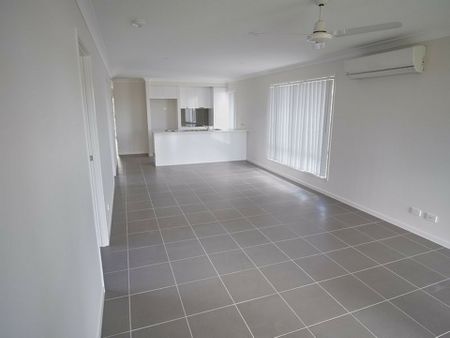 Low maintenance home in Pimpama - what more could you want?! - Photo 5