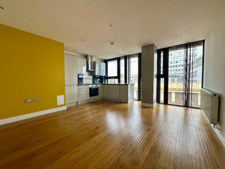 2 bedroom flat to rent - Photo 5