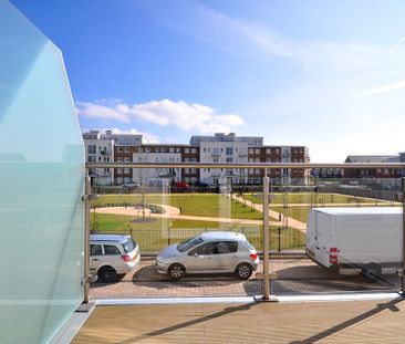 2 bedroom Flat in Kestrel Court, Maidenhead - Photo 4