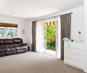 Wonderful Family Home! - Photo 2