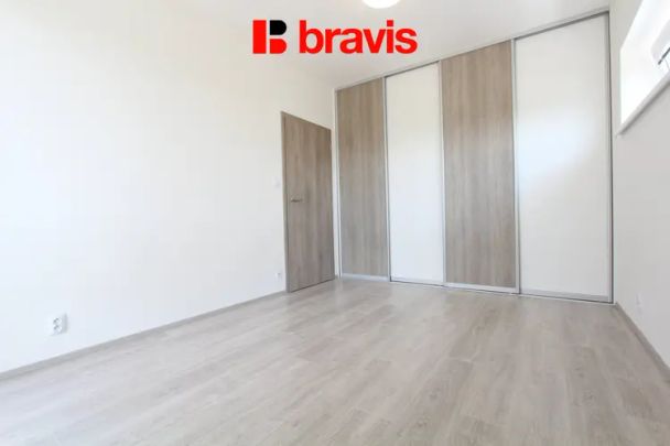 Pronájem bytu 2+kk, Brno - Žebětín, ulice Přírodní, novostavba, balkon, sklep - Photo 1