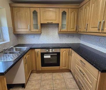 Walpole Walk, West Bromwich, B70 - Photo 4