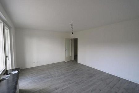 schöne 3-Zimmer-Wohnung für die Familie - nur mit Wohnberechtigungsschein (WBS) für 3 - 4 Personen (Wohnungen Duisburg) - Photo 2