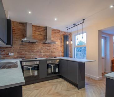 1 bedroom in a flat share to rent - Photo 6