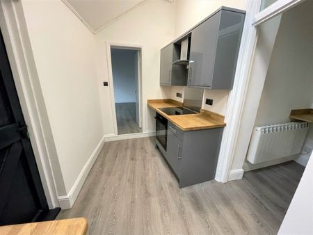 Upper High Street, Taunton, Somerset - Photo 3