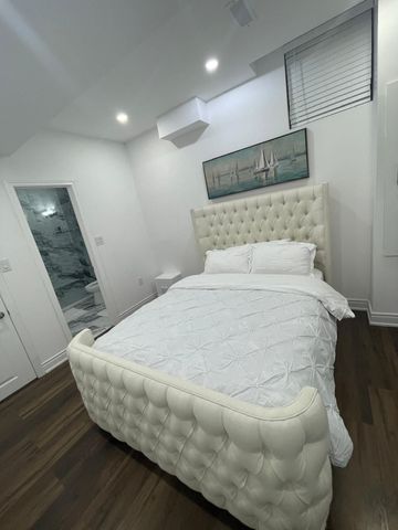 For Lease - 24 Frost Street, Brampton, Ontario - Photo 4