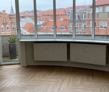 Lejlighed med altan ved gågaden - Foto 1
