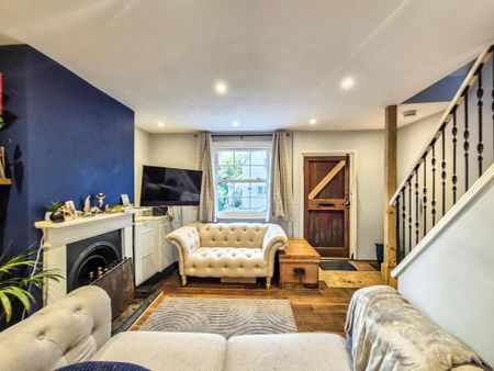 2 bedroom end of terrace house to rent - Photo 3